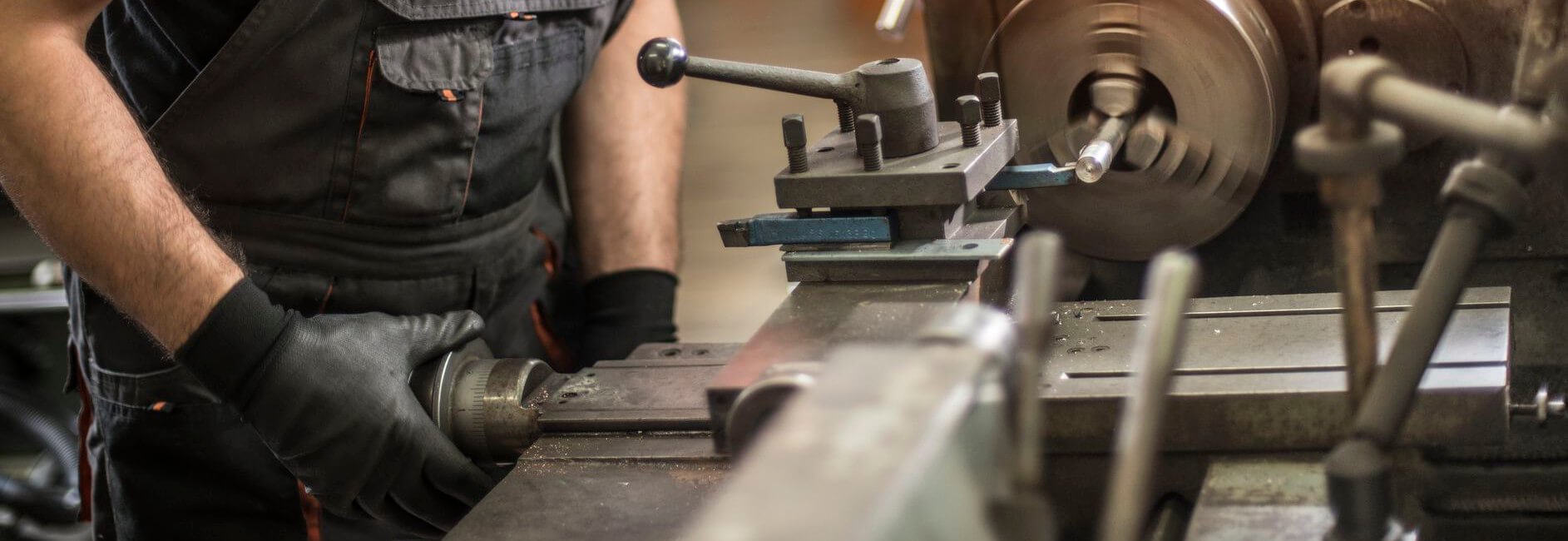 Should You Wear Gloves When Using a Drill Press: Top 3 Safety Rules